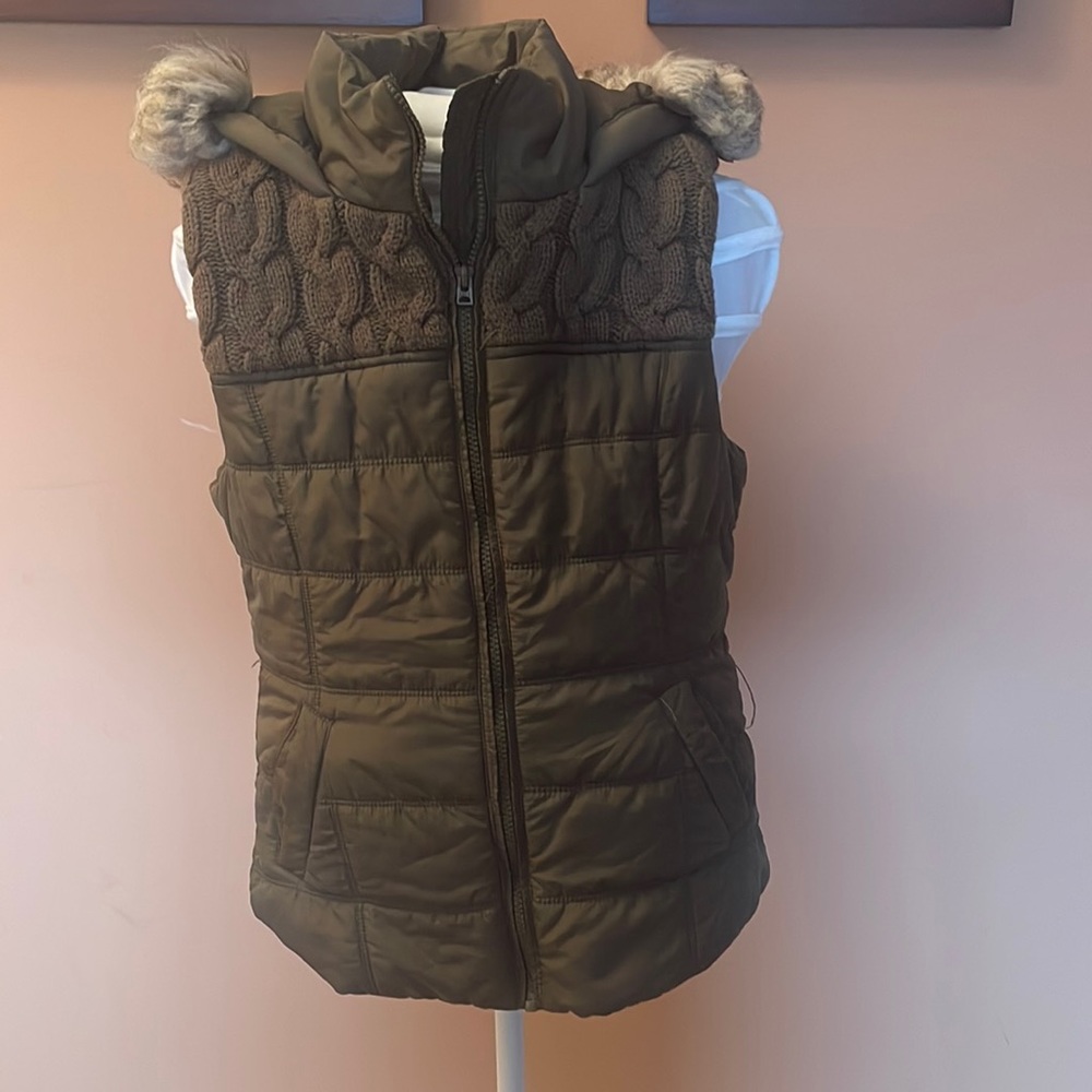 Aeropostale small green vest